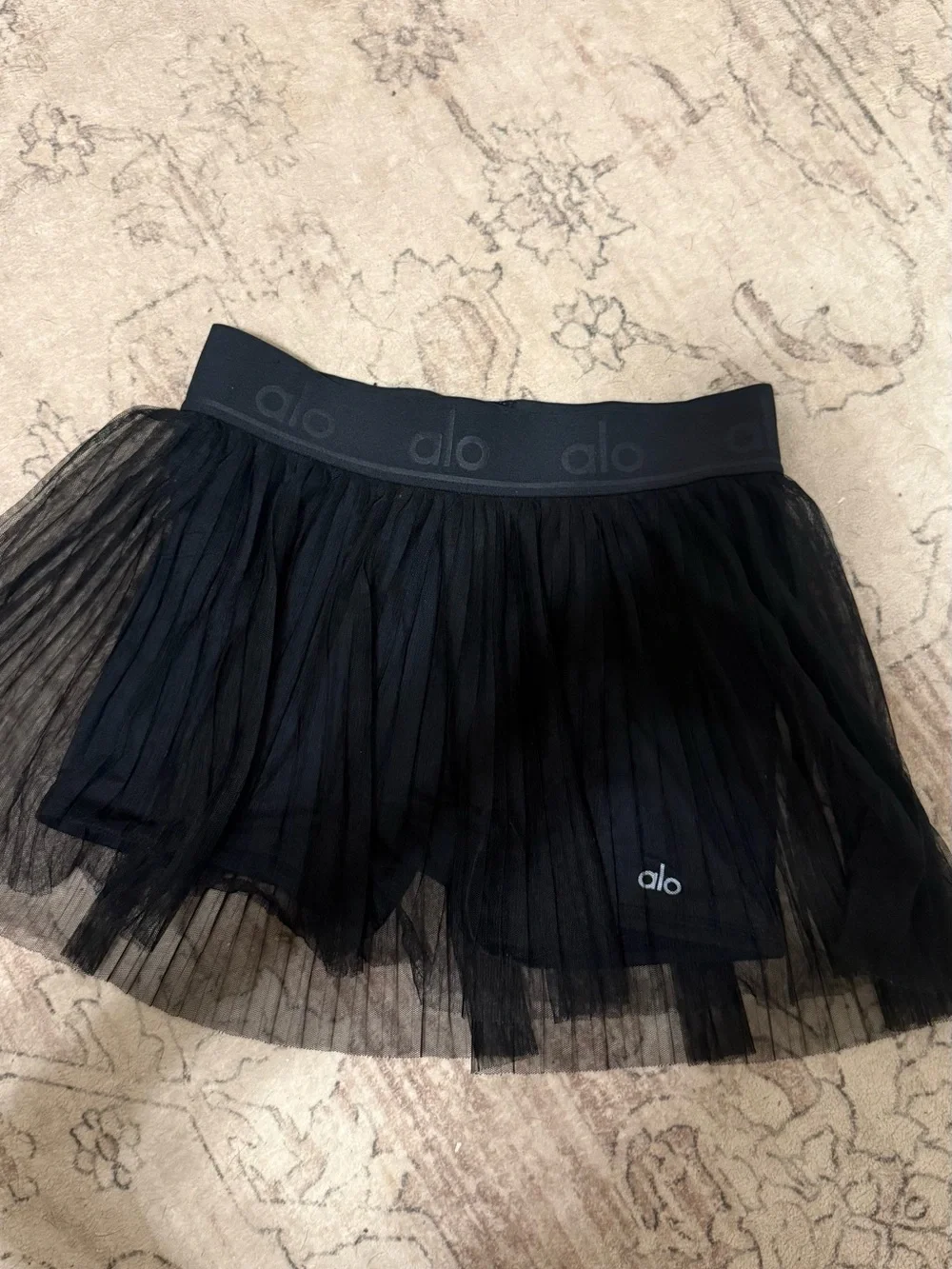 Alo Black skirt